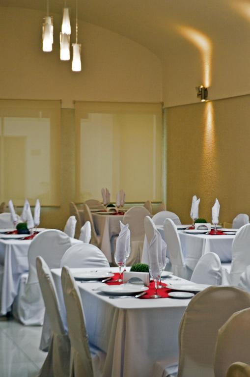 Hotel Plaza Cienfuegos 탈카 외부 사진